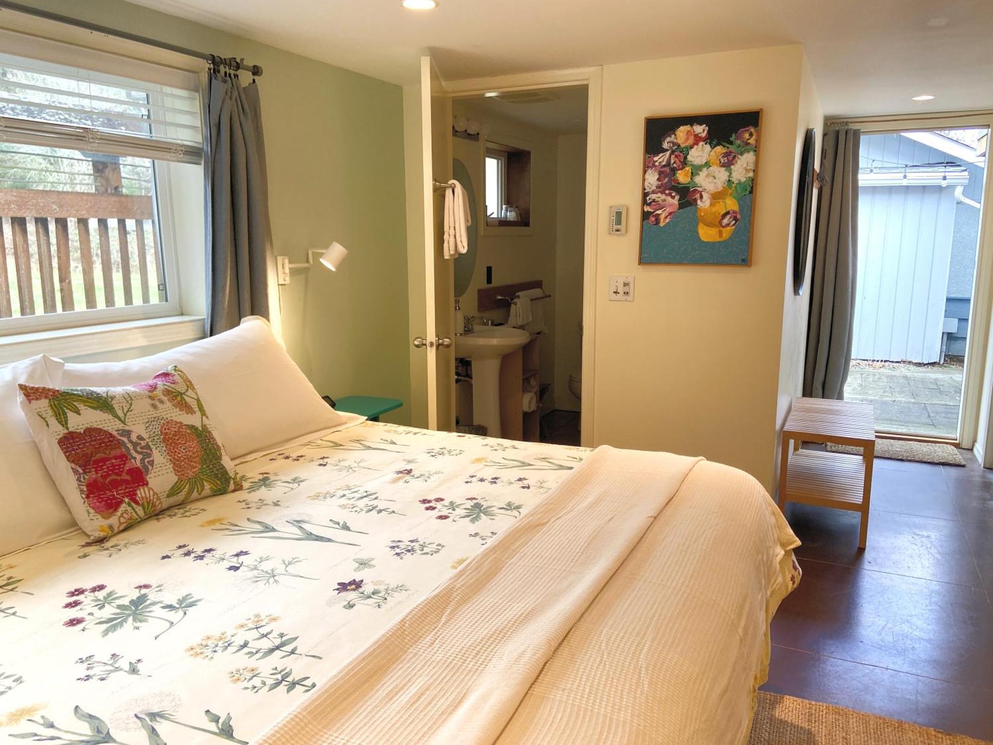 Wisteria Guest House Ganges Bagian luar foto
